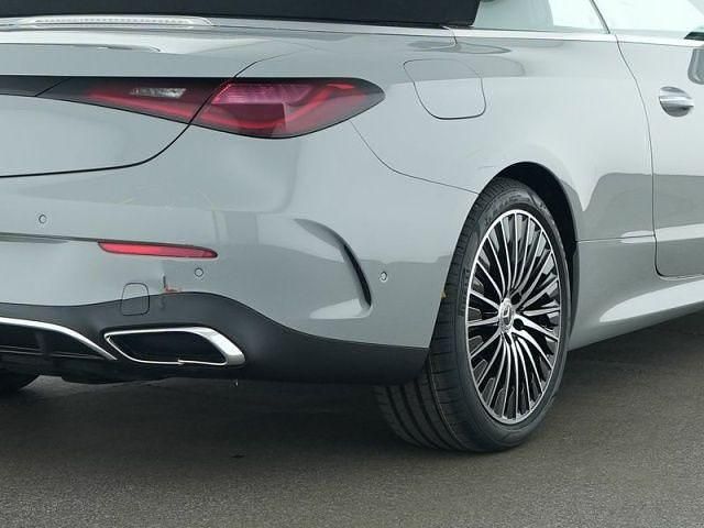 Gebraucht Mercedes CLE200 AMG 204 PS (150 kW) 2025 Manufaktur lack manufaktur alp Cabrio