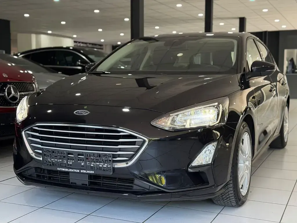 Gebraucht Ford Focus 101 PS (74 kW) 2021 Schwarz Limousine