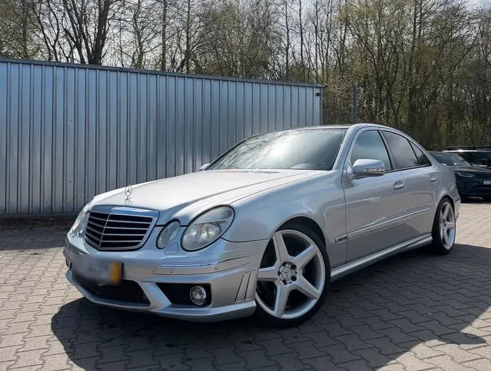 Gebraucht Mercedes E55 AMG AMG 243 PS (178 kW) 2006 Silber Limousine
