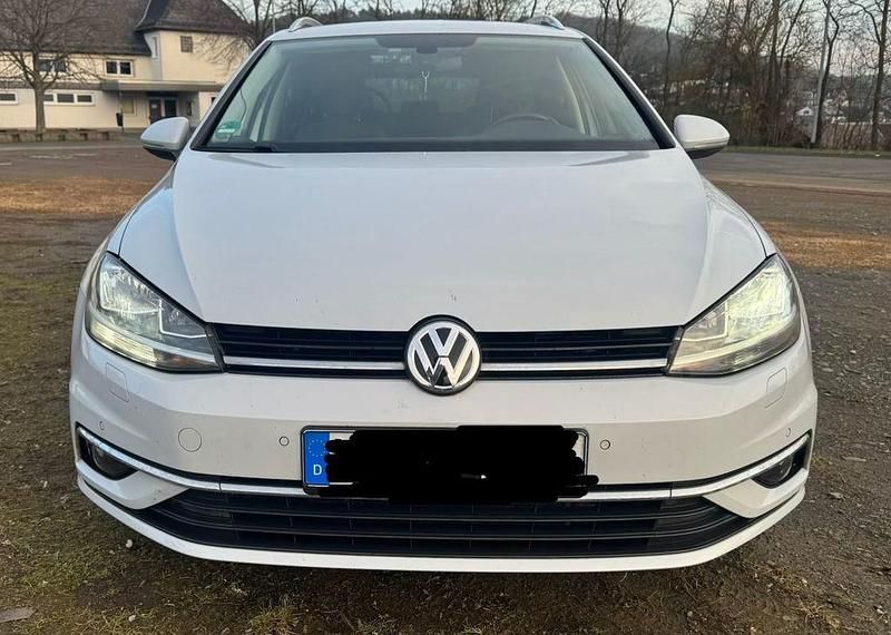 Gebraucht VW Golf VII 150 PS (110 kW) 2017 Weiß Kombi