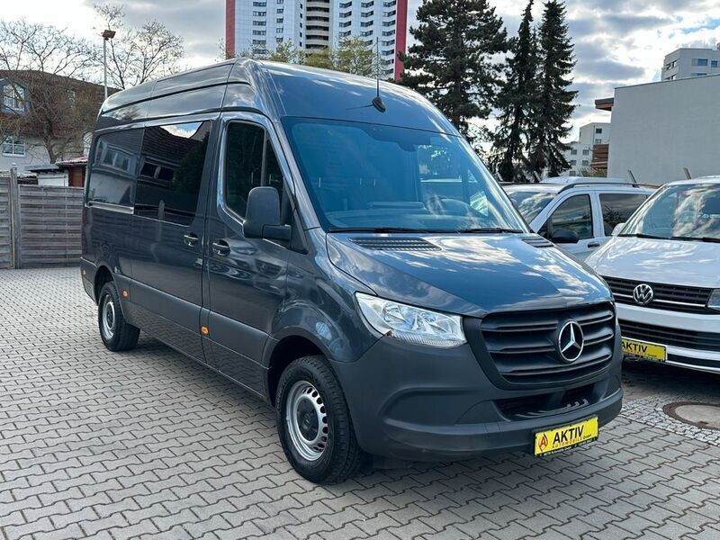 Tenoritgrau metallic Gebraucht 2020 Mercedes Sprinter Van | 32.890 € (Fairer Preis) - Bild 1/4