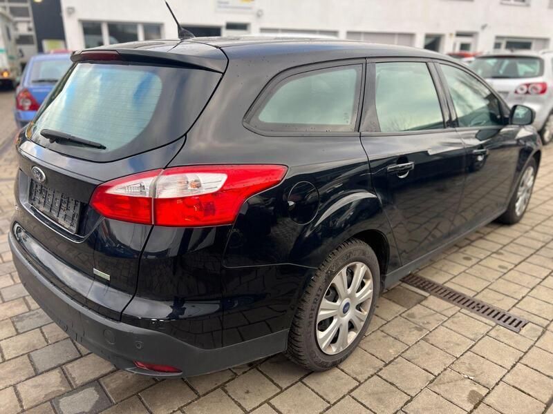 Gebraucht Ford Focus SYNC Edition 101 PS (74 kW) 2014 Schwarz Kombi