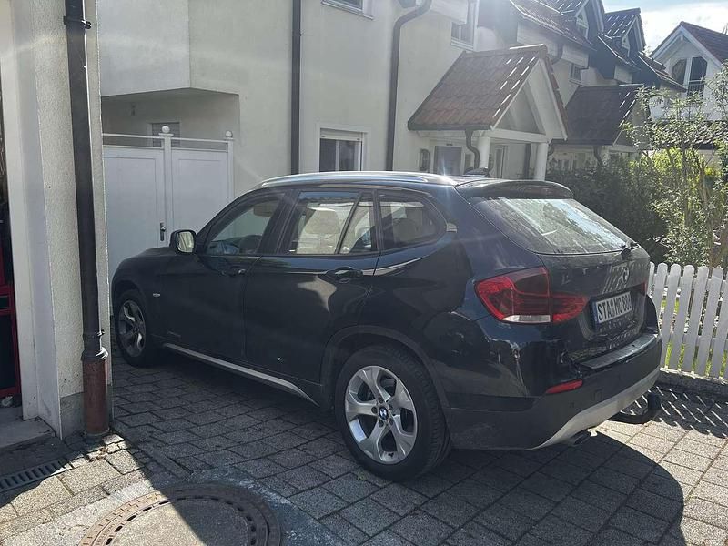 Gebraucht BMW X1 177 PS (130 kW) 2011 Schwarz SUV