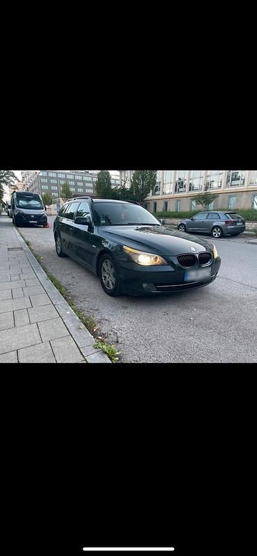 Second-hand BMW 525 300 CP (220 kW) 2007 Verde Break