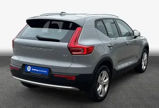 Gebraucht Volvo XC40 Core 163 PS (119 kW) 2024 Vapour grey SUV