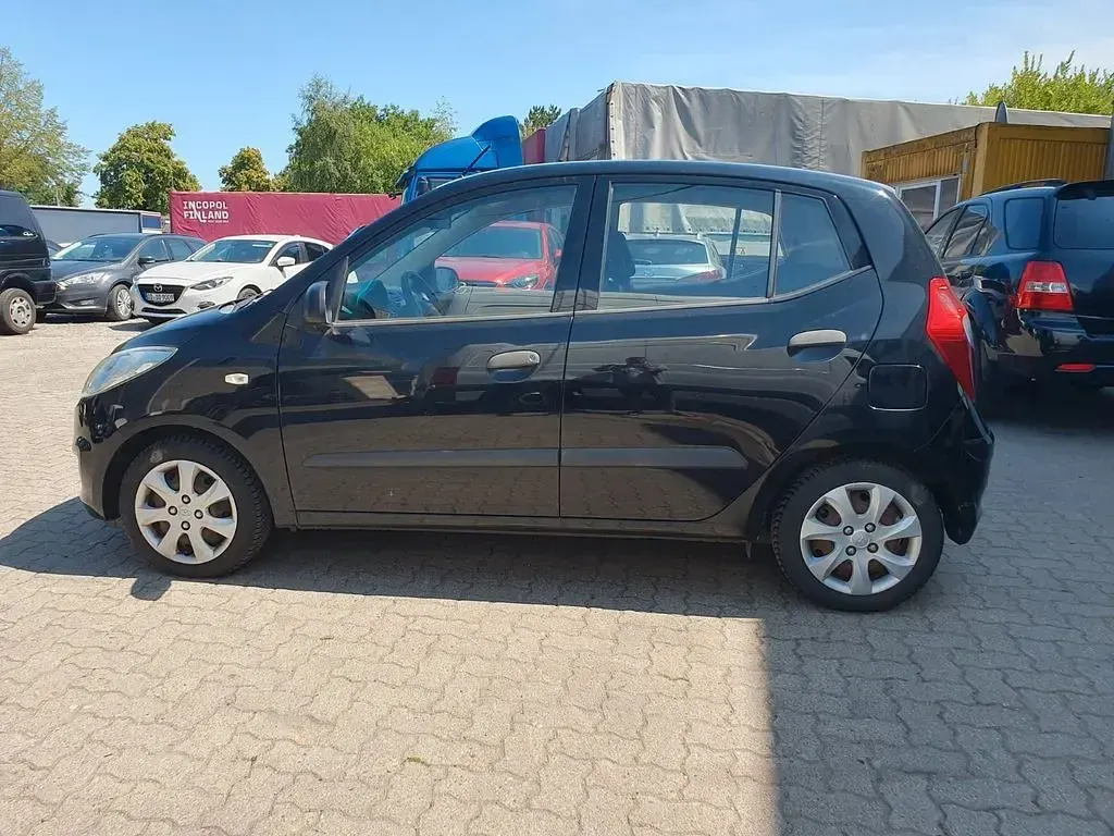 Gebraucht Hyundai i10 Classic 69 PS (50 kW) 2012 Schwarz Kleinwagen
