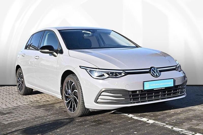 Gebraucht VW Golf VIII Move 150 PS (110 kW) 2023 Grau Limousine