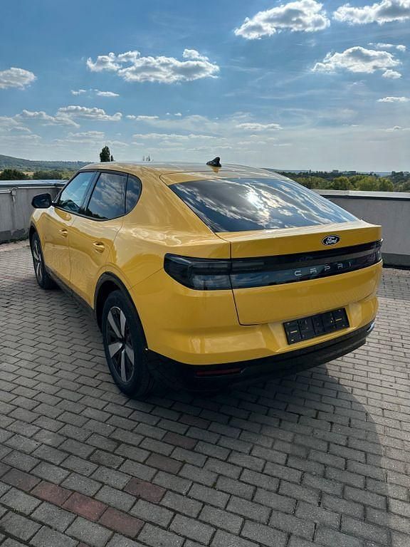 Neu Ford Capri Extended Range 210 kW (286 PS) 2026 Gelb SUV