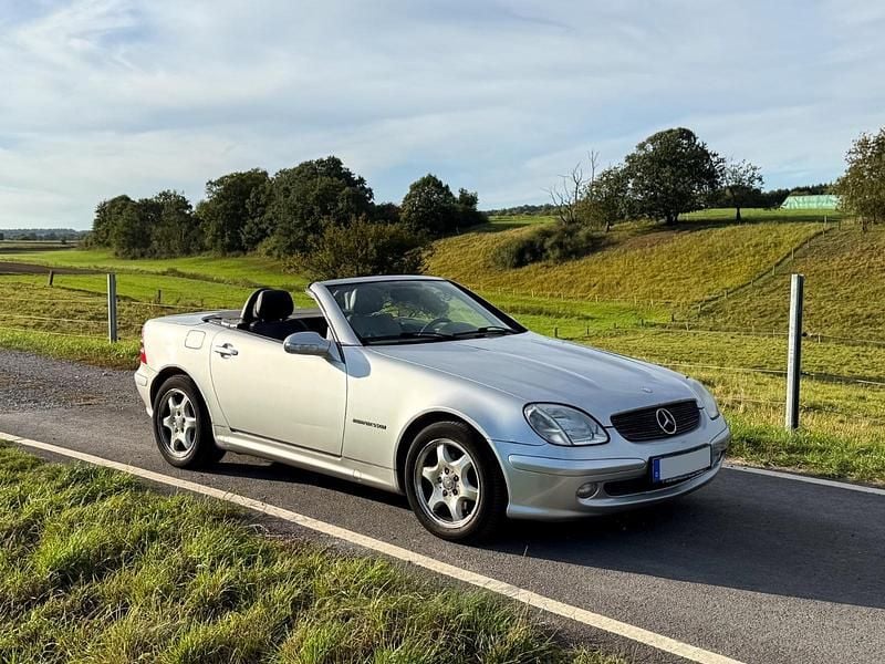Silber Gebraucht 2003 Mercedes SLK200 Cabrio | 1.700 € (Guter Preis) - Bild 1/4