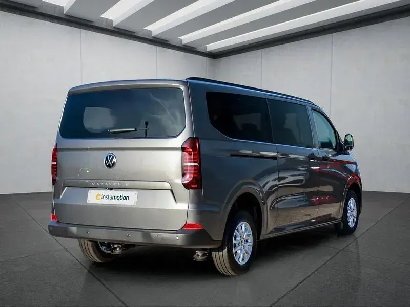 Second-hand VW Multivan 150 CP (110 kW) 2025 Gri Monovolum