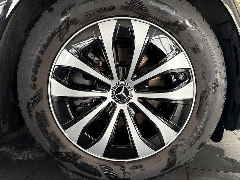 Gebraucht Mercedes E200 204 PS (150 kW) 2024 Schwarz Limousine