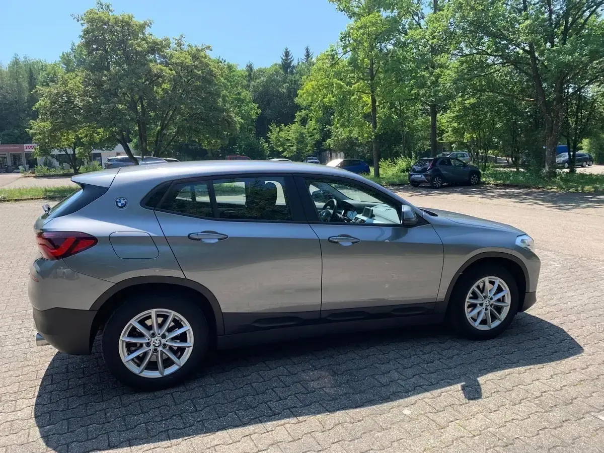 Gebraucht BMW X2 Advantage 178 PS (130 kW) 2022 Grau SUV
