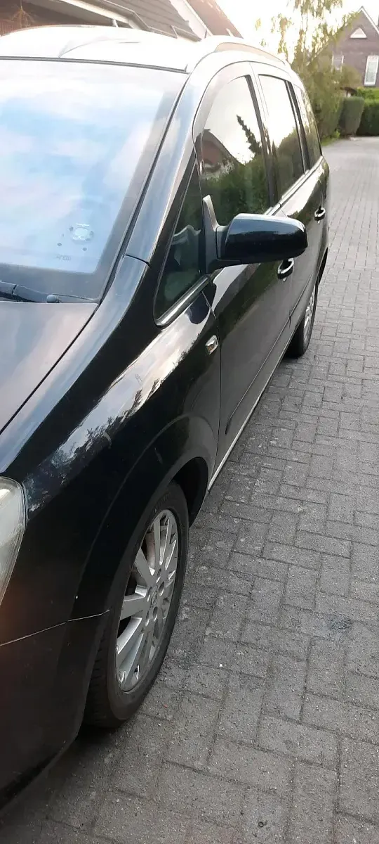 Gebraucht Opel Zafira Cosmo 150 PS (110 kW) 2007 Schwarz Van / Kleinbus