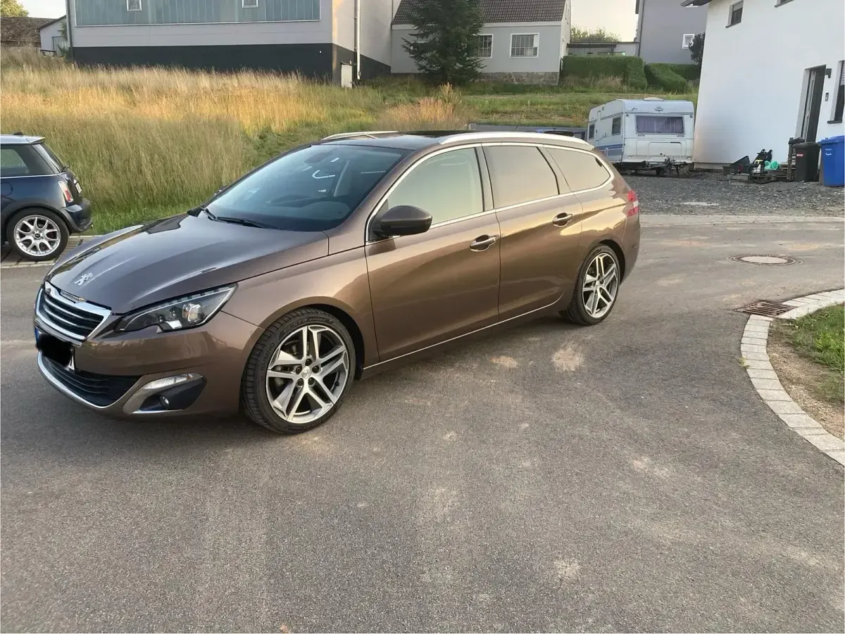 Gebraucht Peugeot 308 SW 131 PS (96 kW) 2014 Braun Kombi