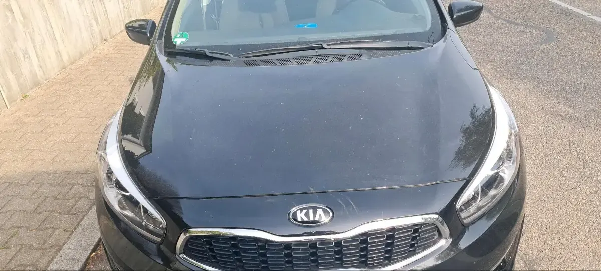 Gebraucht Kia Ceed Sportswagon 100 PS (73 kW) 2017 Schwarz Kombi