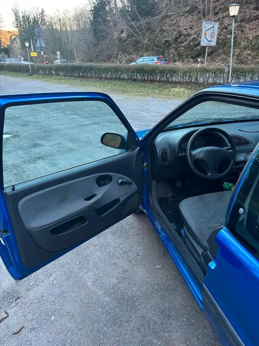 Gebraucht Citroën Saxo 60 PS (44 kW) 1998 Blau Kleinwagen