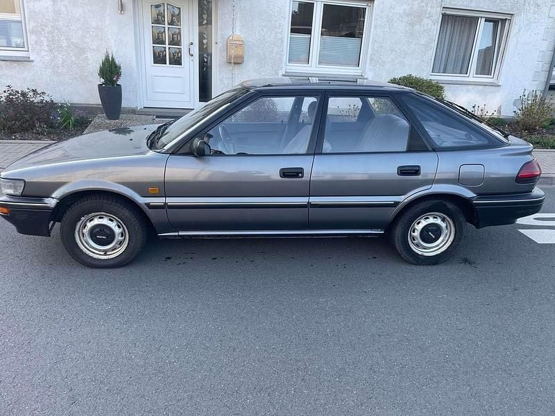 Gebraucht Toyota Corolla 75 PS (55 kW) 1988 Grau Limousine