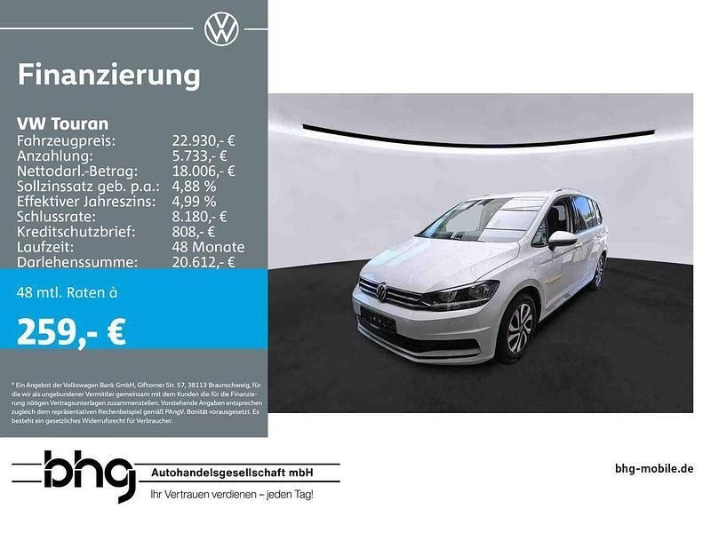 Weiß Gebraucht 2021 VW Touran Comfortline Van / Kleinbus | 22.930 € (Fairer Preis) - Bild 1/3