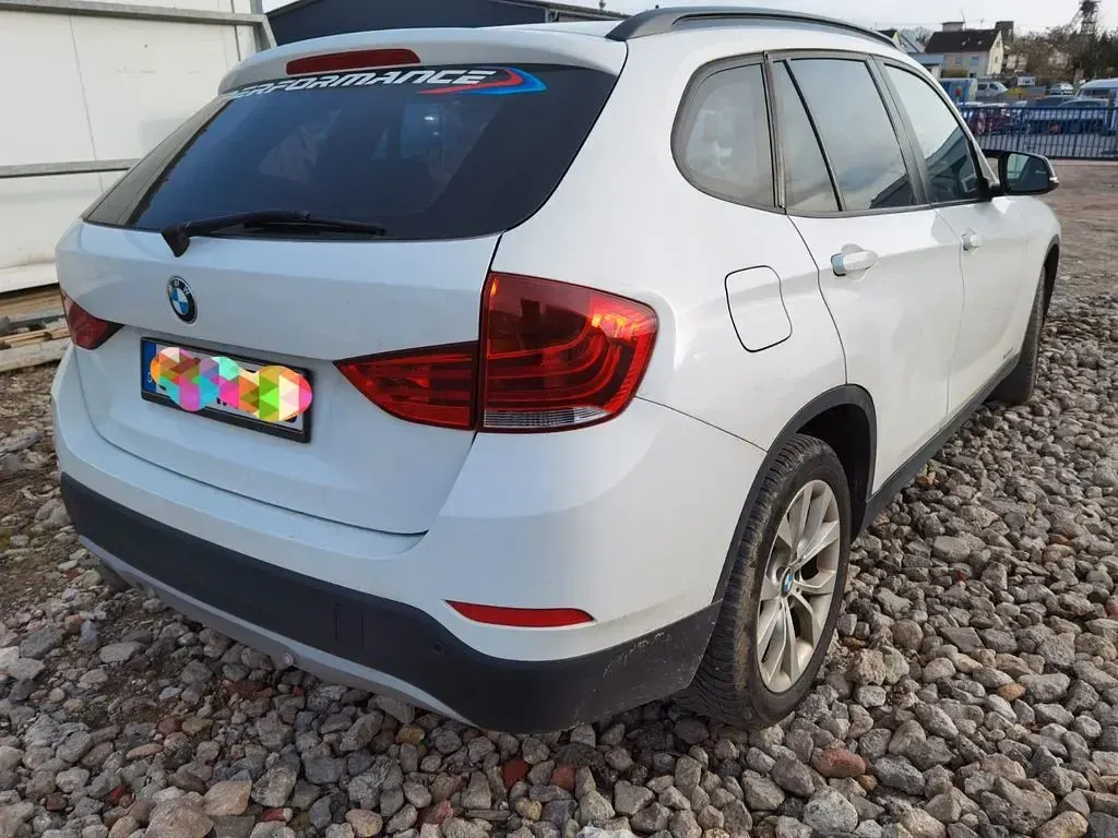 Gebraucht BMW X1 143 PS (105 kW) 2013 Weiß SUV