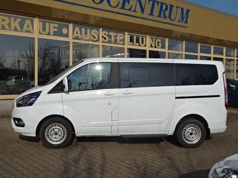 Gebraucht Ford Tourneo Custom Titanium 150 PS (110 kW) 2022 Andere Van