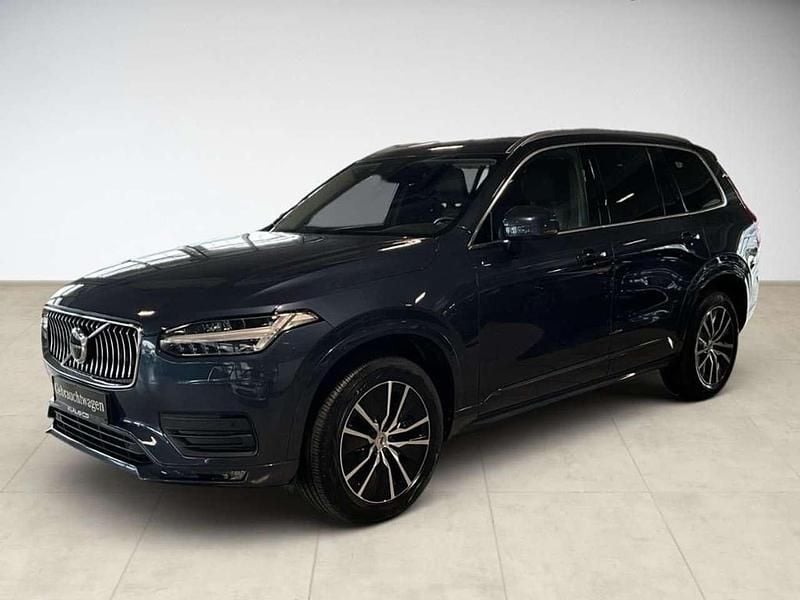 Denim blue / (metallic) Gebraucht 2022 Volvo XC90 Momentum SUV | 42.980 € (Superpreis) - Bild 1/4