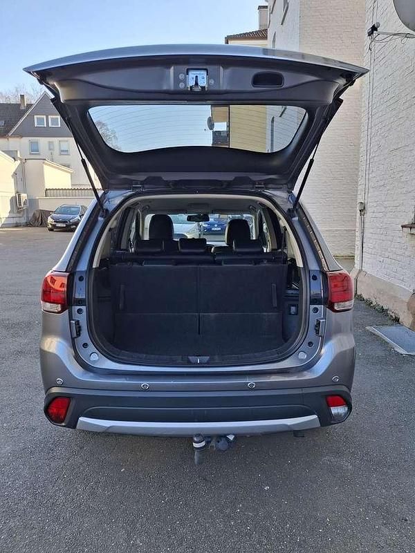 Gebraucht Mitsubishi Outlander Plus 150 PS (110 kW) 2018 SUV
