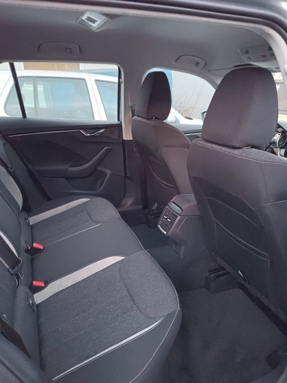 Gebraucht Skoda Kamiq Style 90 PS (66 kW) 2020 Silber SUV