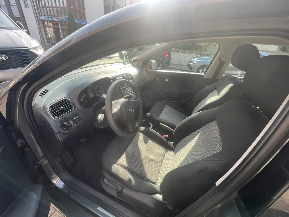 Gebraucht VW Polo Trendline 68 PS (50 kW) 2014 Kleinwagen