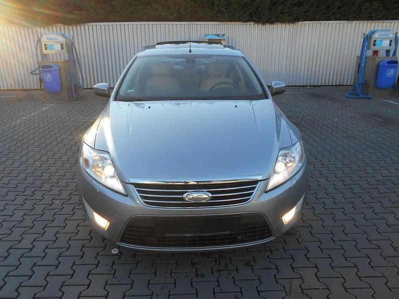 Gebraucht Ford Mondeo Ghia 175 PS (128 kW) 2008 Hypersilber metallic Kleinwagen