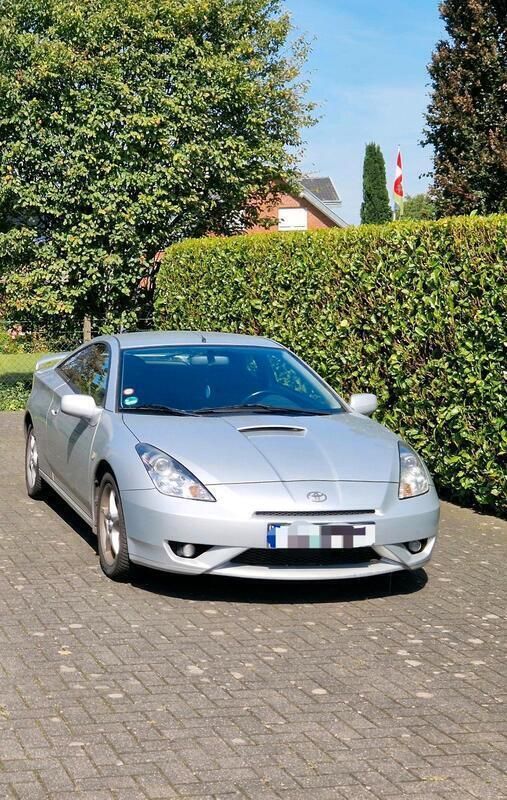 Silber Gebraucht 2004 Toyota Celica T2 Coupé | 3.900 € (Fairer Preis) - Bild 1/4