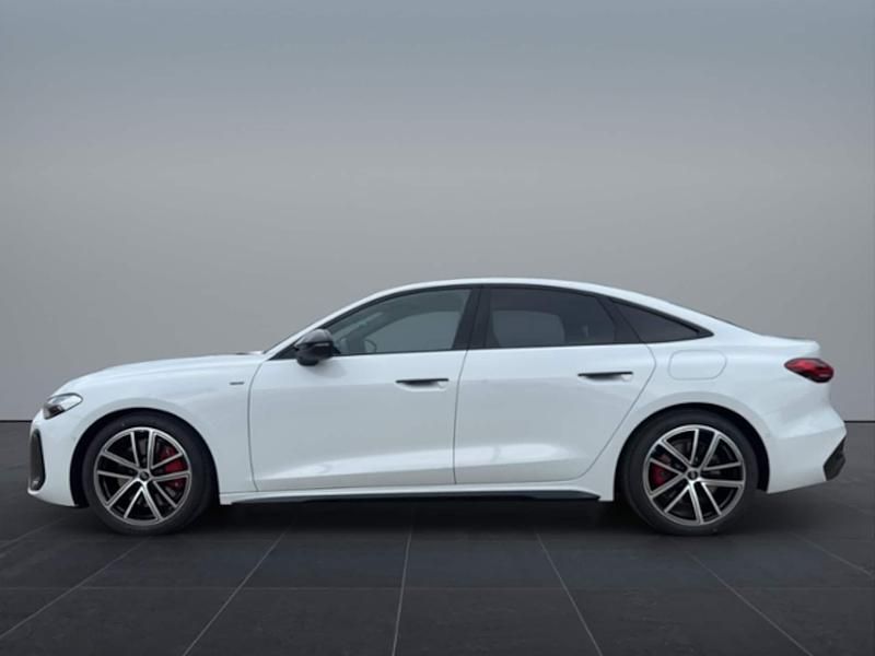 Second-hand Audi A5 S-Line 299 CP (219 kW) 2025 Alb Berlinǎ