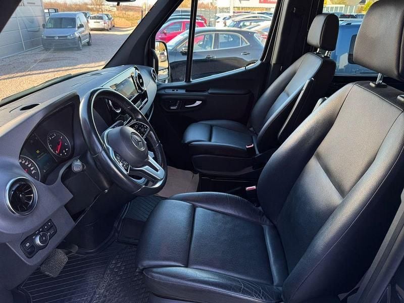 Gebraucht Mercedes Sprinter 190 PS (139 kW) 2023 Grau Van