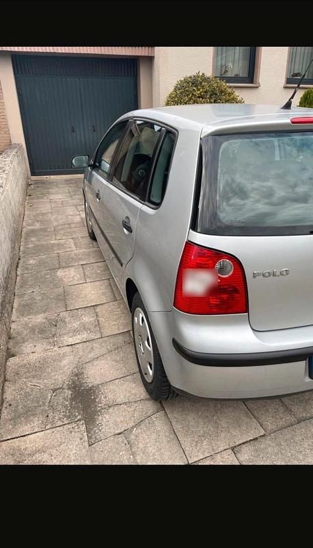 Gebraucht VW Polo 68 PS (50 kW) 2004 Silber Kleinwagen
