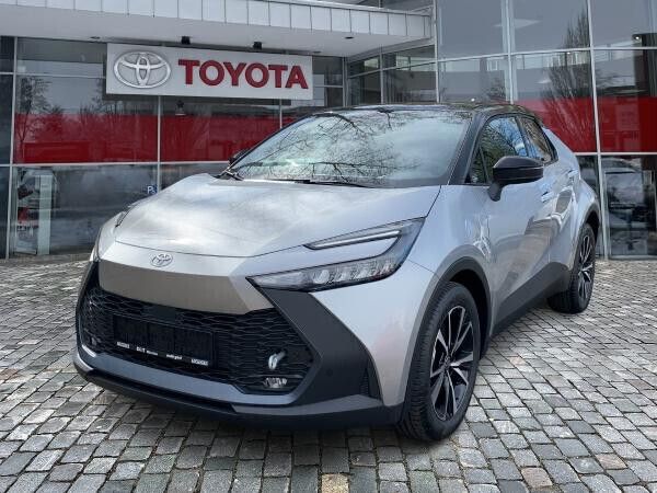 Silber (shimmering silver me) Gebraucht 2023 Toyota C-HR Team SUV | 29.200 € (Superpreis) - Bild 1/4