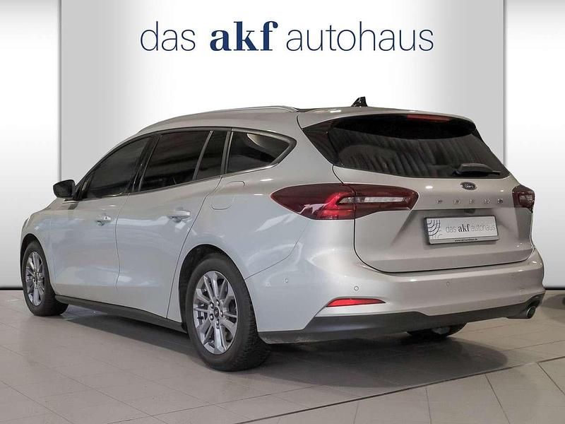Gebraucht Ford Focus Titanium 116 PS (85 kW) 2024 Polarsilber metallic Kombi