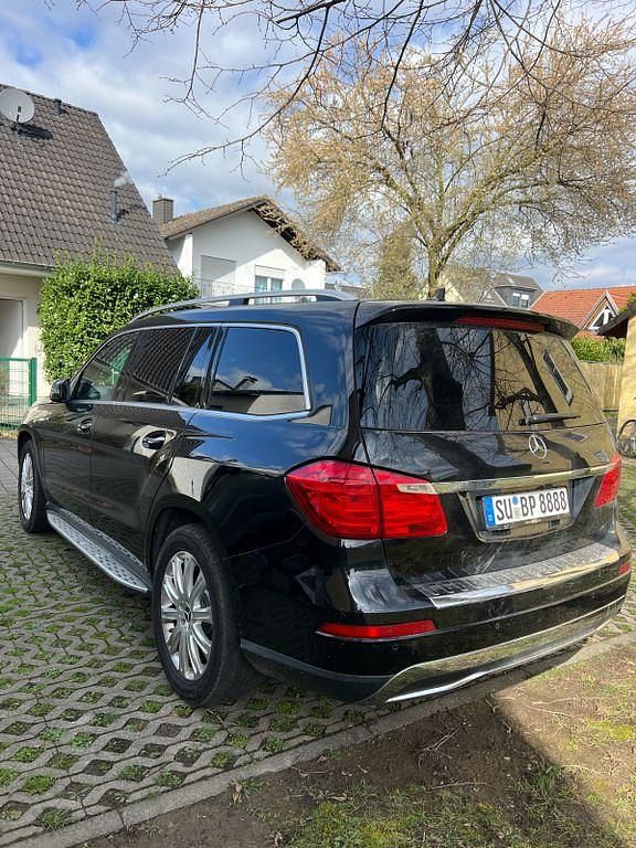 Gebraucht Mercedes GL350 258 PS (189 kW) 2014 Schwarz SUV