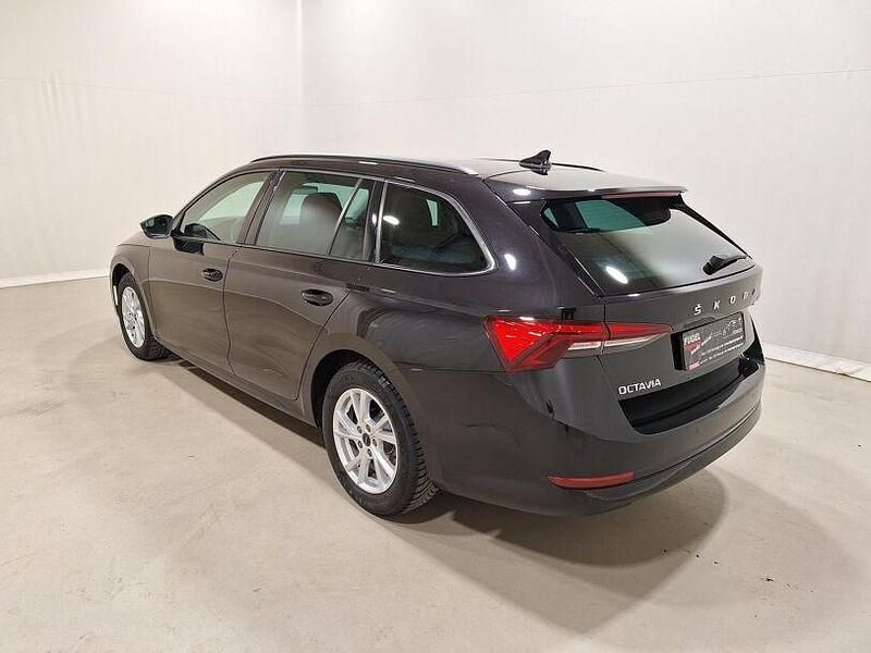 Gebraucht Skoda Octavia Ambition 150 PS (110 kW) 2021 Schwarzmagic perleffekt Kombi