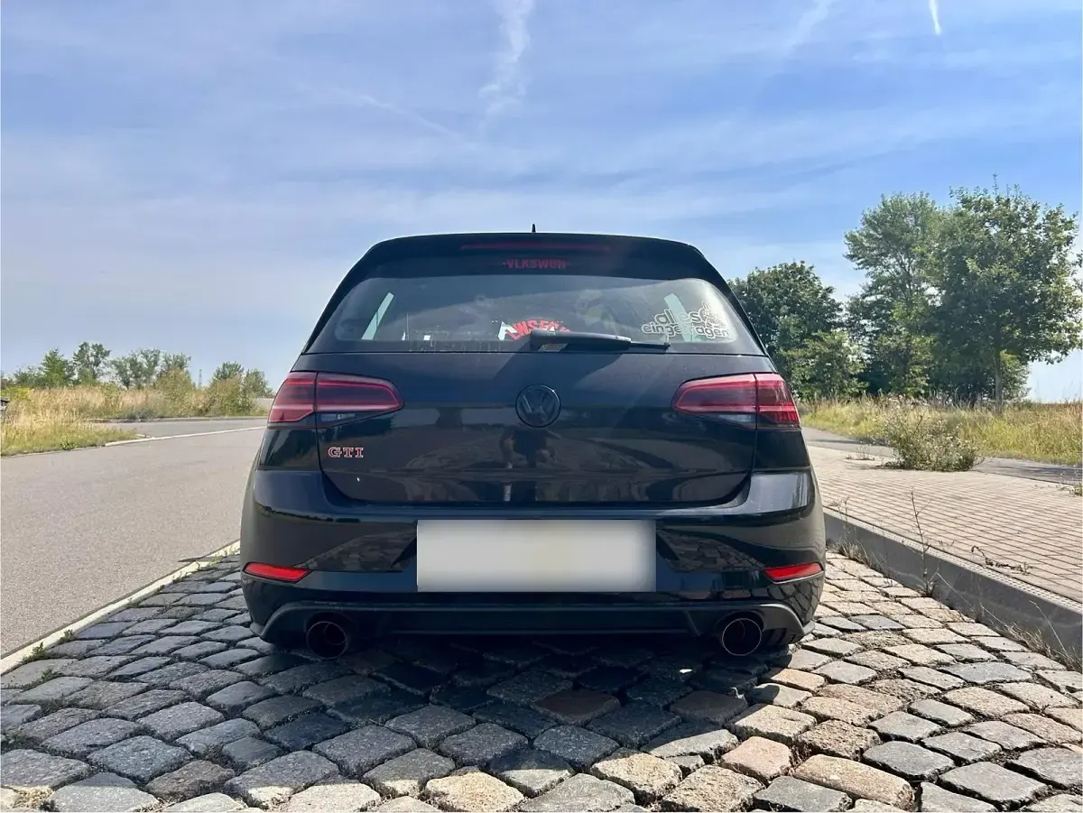 Gebraucht VW Golf VII GTI 360 PS (264 kW) 2019 Schwarz Limousine