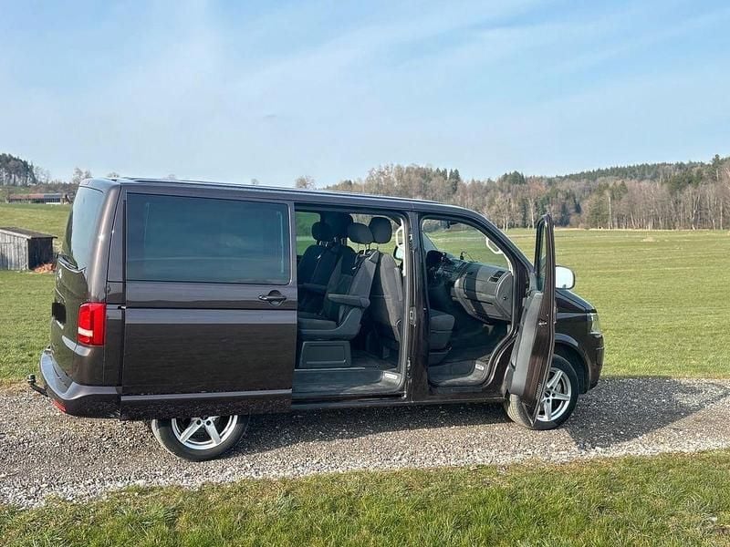 Second-hand VW T5 140 CP (102 kW) 2014 Maro Van