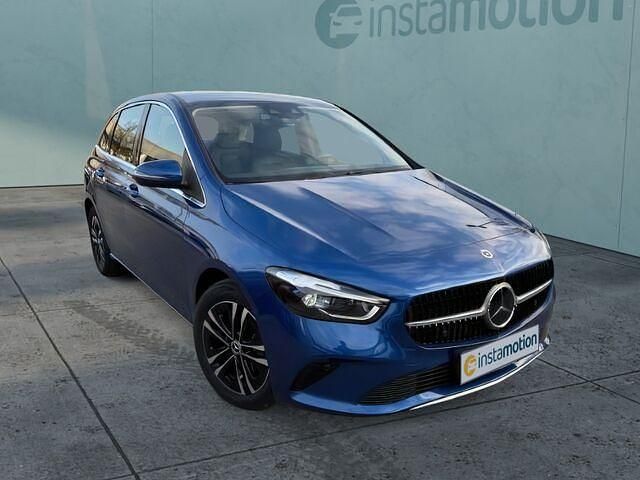 Gebraucht Mercedes B250e Advanced 218 PS (160 kW) 2023 Blau Van / Kleinbus