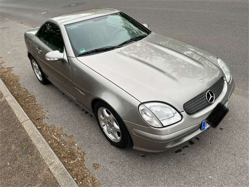 Gebraucht 2003 Mercedes SLK200 Cabrio | 9.750 € (Teuer) - Bild 1/4
