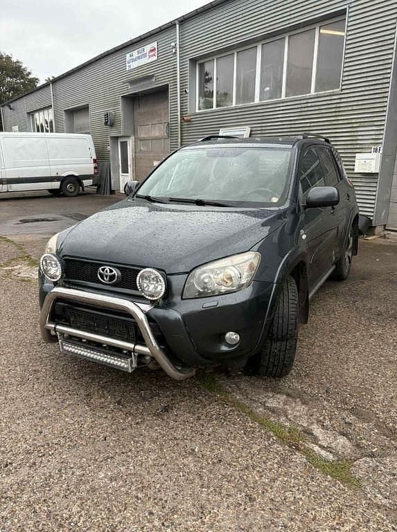 Grau Gebraucht 2006 Toyota RAV4 SUV | 1.700 € (Guter Preis) - Bild 1/4