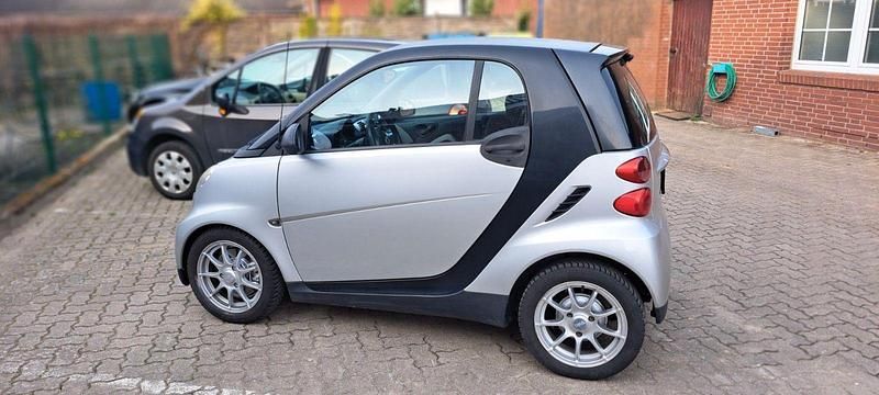 Gebraucht Smart ForTwo Coupé 61 PS (44 kW) 2011 Grau Coupé