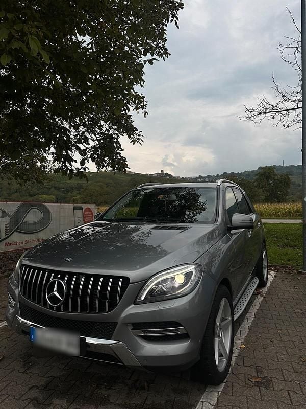 Gebraucht 2013 Mercedes ML350 SUV | 22.900 € (Etwas zu teuer) - Bild 1/4