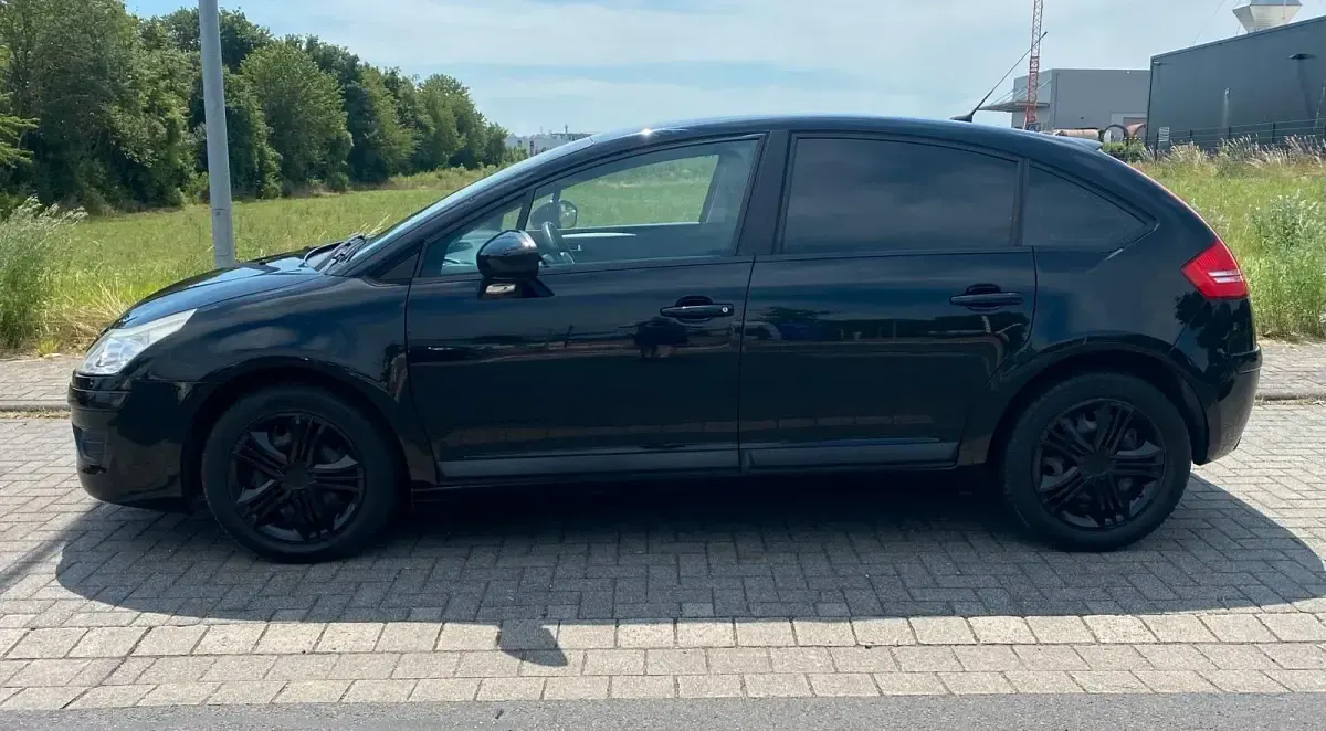 Gebraucht Citroën C4 120 PS (88 kW) 2009 Schwarz Limousine