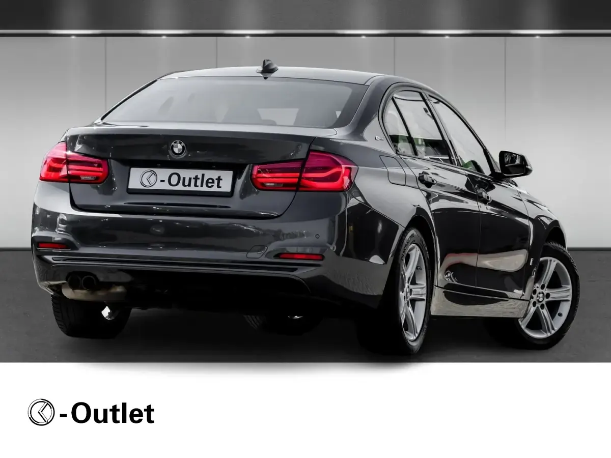 Gebraucht BMW 330e iPerformance 252 PS (185 kW) 2018 Grau Limousine