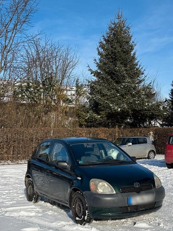 Gebraucht Toyota Yaris 68 PS (50 kW) 2003 Grün Kleinwagen