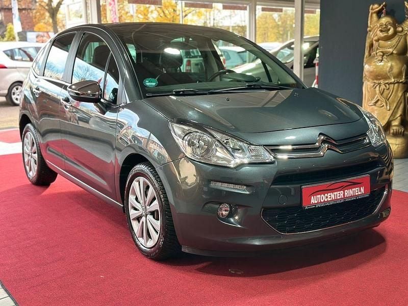 Grau Gebraucht 2013 Citroën C3 SELECTION Limousine | 5.990 € (Fairer Preis) - Bild 1/4