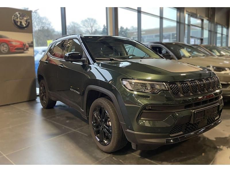 Gebraucht Jeep Compass North 131 PS (96 kW) 2025 Grün SUV