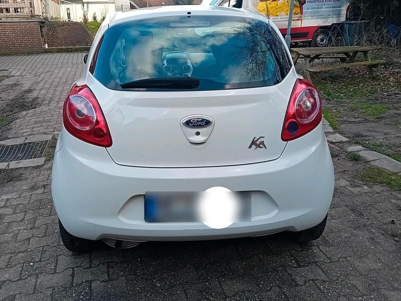 Gebraucht Ford Ka 55 PS (40 kW) 2009 Weiß Kleinwagen